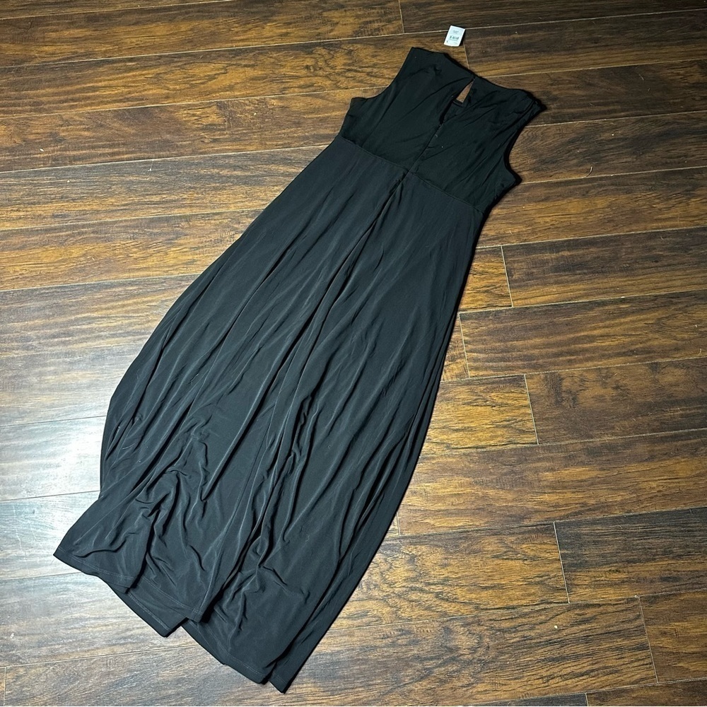 A Pea in the Pod Black Long Sleeveless Evening Gown Dress